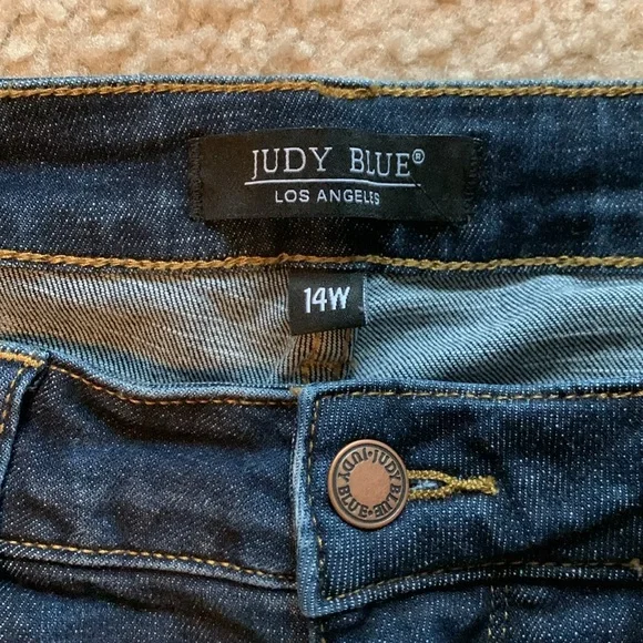 Judy Blue Los Angeles. Skinny Fit. Blue Jeans. Size 14w. - Picture 8 of 16